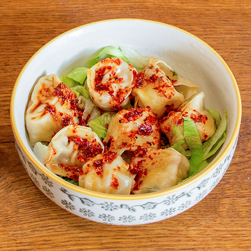 Wantan mit Schweinefleisch in Chili-Öl