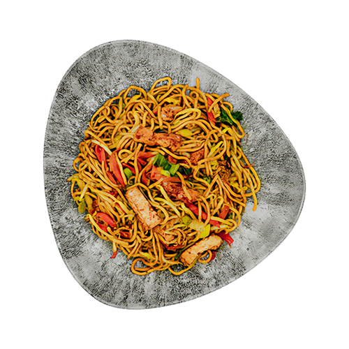 Gebratene Nudeln mit Tofuwürfeln