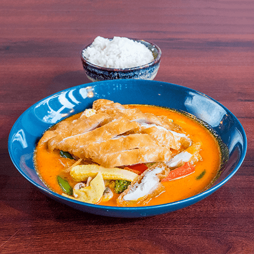 Rotes Curry mit Hühnerfleisch