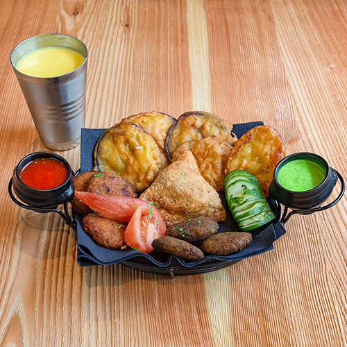 Namaste Spezial - Mix Pakoras Teller