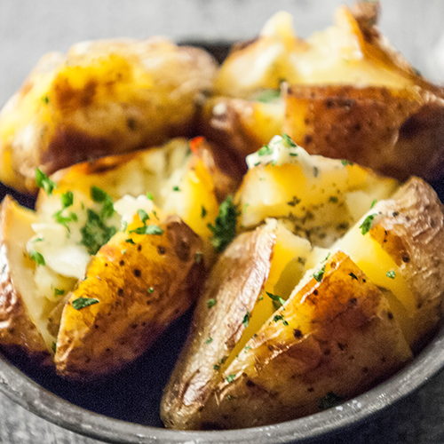 Ofenkartoffel mit Kräuterbutter