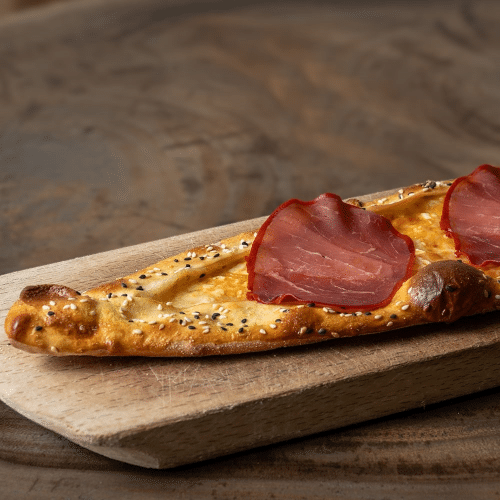 Pastirmali Pide