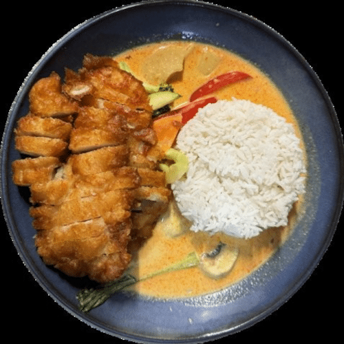 Gebackene Hühnerbrust und rote Curry-Kokossauce (scharf)