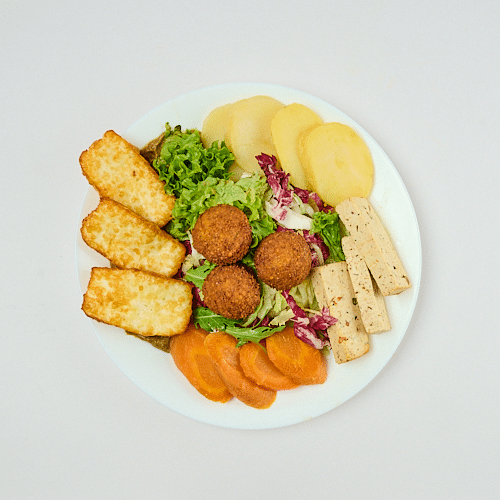 Tofu Falafel Halloumi Teller