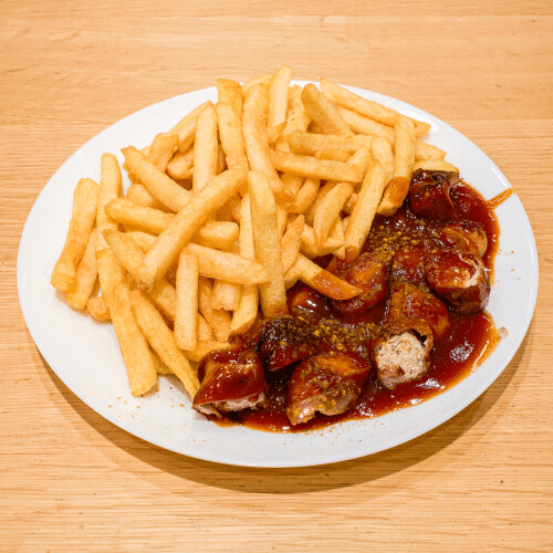 Currywurst mit Pommes