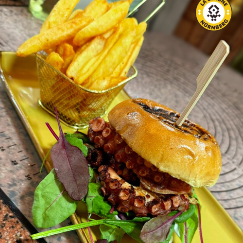 Oktopus Burger / Burger cu Caracatița