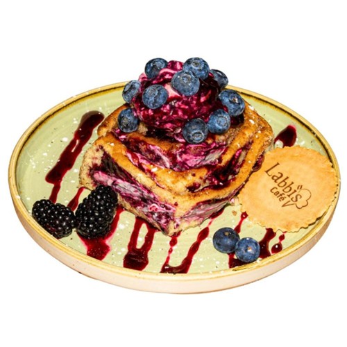 Cinnamon Roll - Blueberry