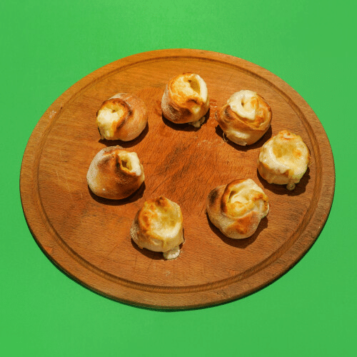 Gefüllte Pizzabrötchen mit Käse (7 Stück)