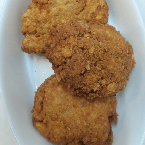 2 crispy Chinkenschnitzel