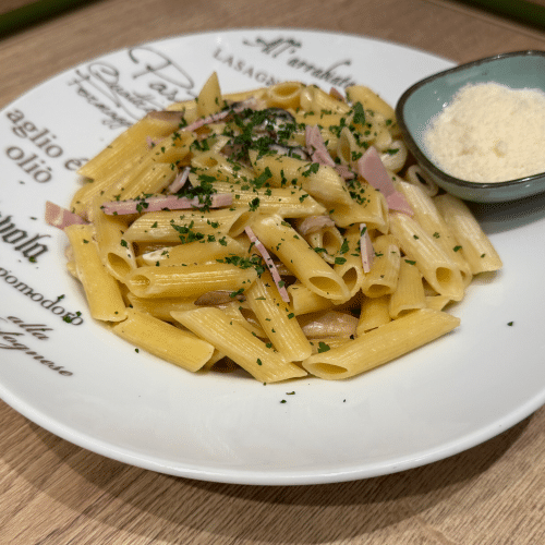 Pasta Alfredo-Schinken