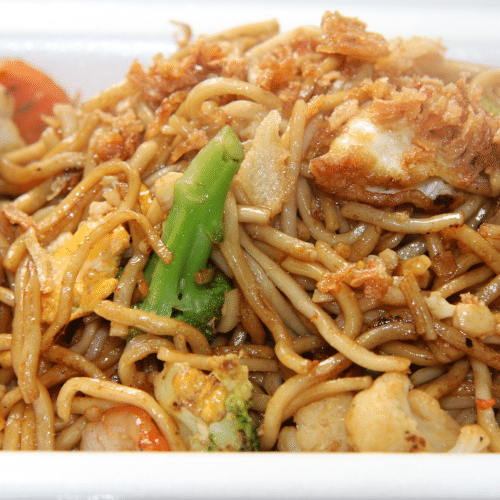 Nudeln mit Curry (Bamigoreng Art)(mit Gemüse)