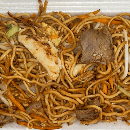 31 Gebr. Nudeln mit drei Fleischsorten
