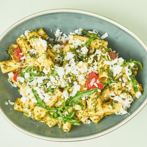 Pasta Grünes Pesto mit Grana Padano