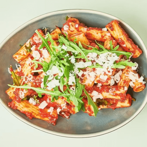 Pasta Rotes Pesto mit Grana Padano