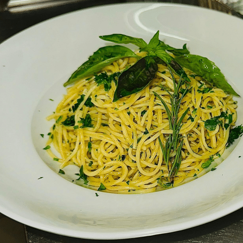 Spaghetti aglio e olio (scharf)