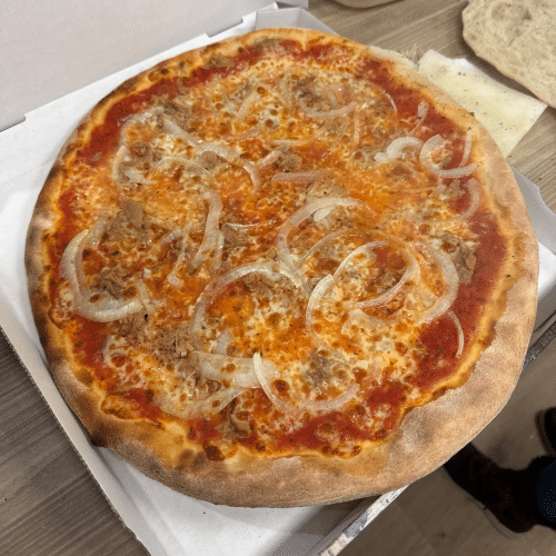 Pizza Tonno Cipolle