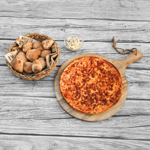 Pizza Margherita, Ø 26cm mit Pizzabrötchen mit Kräuterbutter