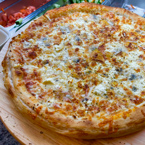 Pizza Quattro Formaggi