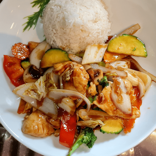 Hähnchenfleisch Kung Pao (leicht scharf)