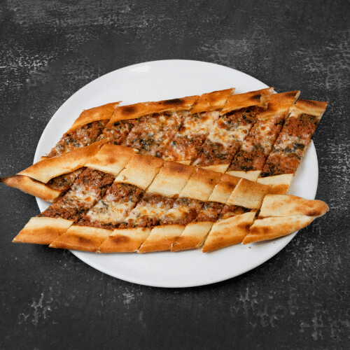 Pide mit Hackfleisch