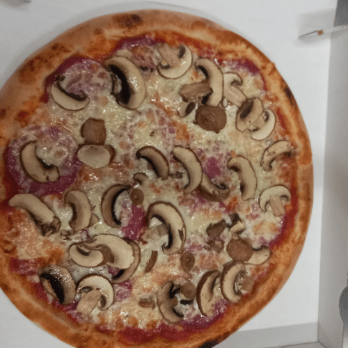 Pizza Funghi Salami