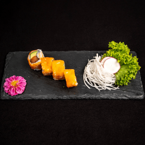 Inside Out Roll Sake Avocado