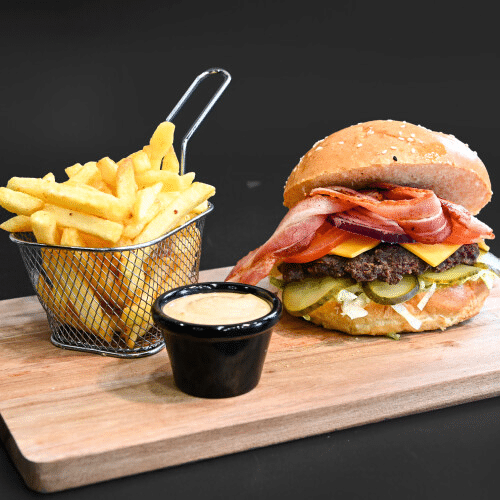 Bacon-Cheeseburger Menü