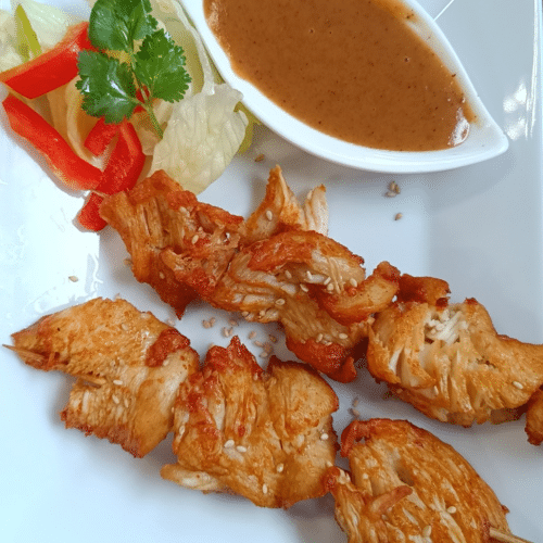 Hähnchenfleisch Spieße mit Sauce (2 Stück)