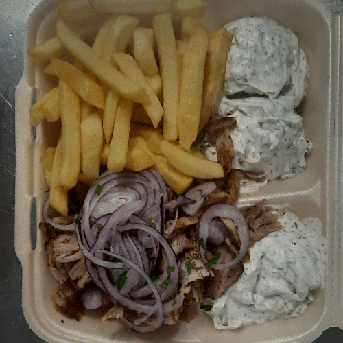 Gyros mit Pommes und Tsatsiki