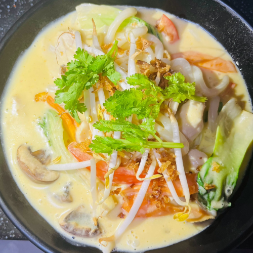 Udon Nudeln mit Tofu - Mango Soße