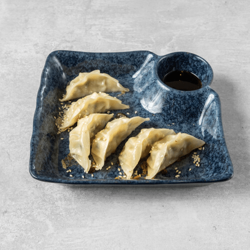 Gebratene Teigtaschen mit Hühnerfleischfüllung (6 Stück)