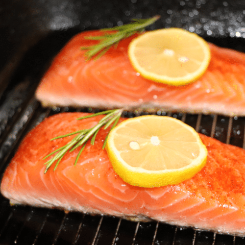 Lachsfilet Alla Griglia mit Gemüse