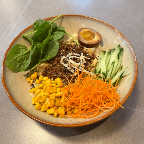 Vegetarische Dan-Dan-Misch-Nudeln (leicht scharf)
