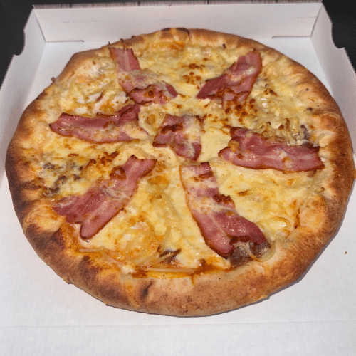 Pizza Bolognese