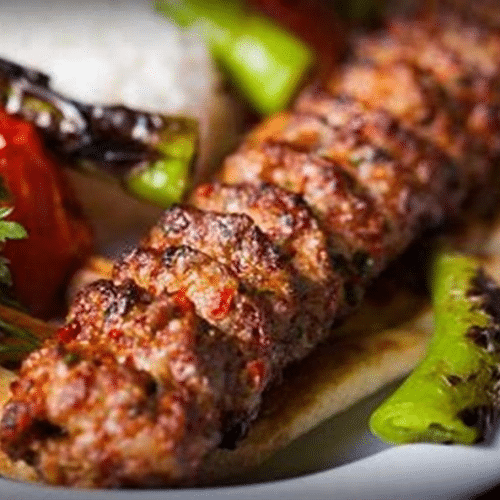 Hackfleischspieß nach Adana Art (scharf)