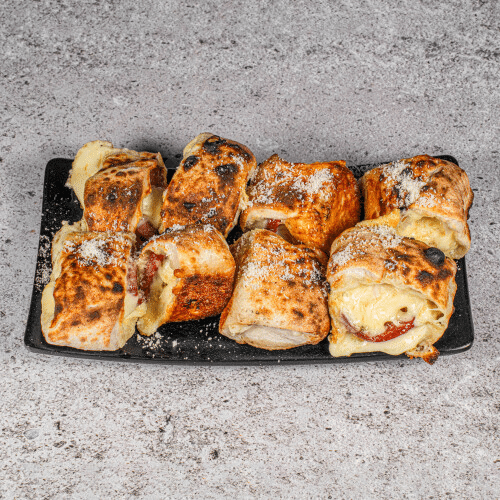 Pizzabrötchen mit Edamer und Salami (8 Stück)