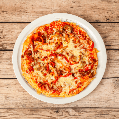 Pizza Salami und Prosciutto