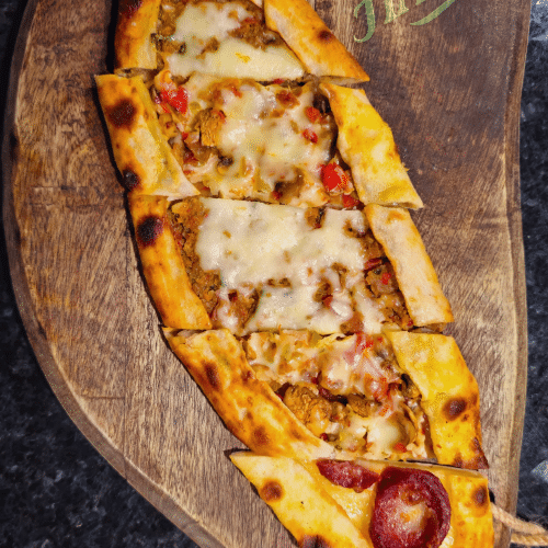 Pide mit Hackfleisch