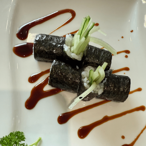 Maki Vegetarisch - Gurke mit Sesam (6 Stück)