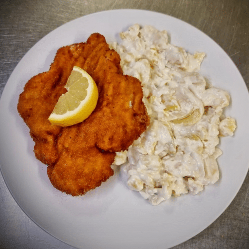 Schnitzel mit Kartoffelsalat