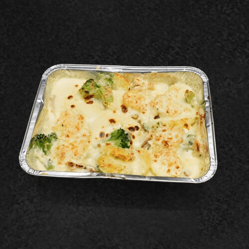 Kartoffelgratin mit Hähnchenbrust und Brokkoli