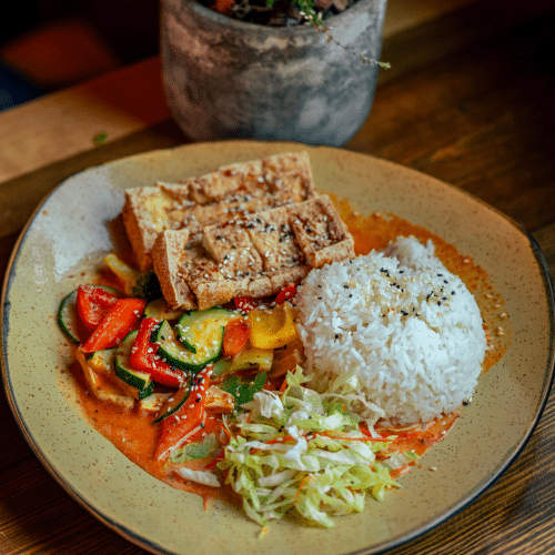 Curry Gericht mit Tofu