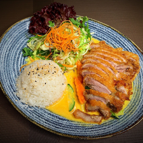 Mango Gericht mit gebackener Ente