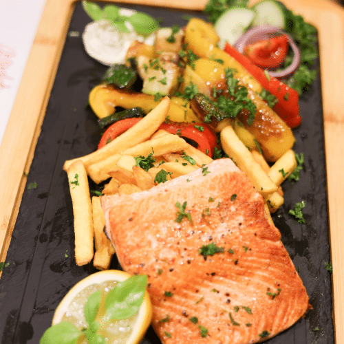 Gegrilltes Lachsfilet
