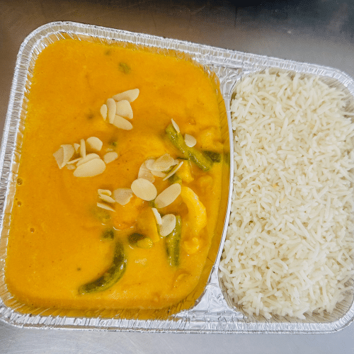 Garnelen in Kokos-Currysauce (leicht süß und leicht scharf)