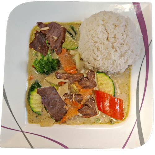 Grünes Curry mit Rindfleisch (scharf)