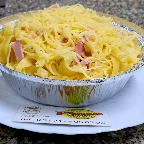Bandnudeln mit Schinken-Sahnesauce