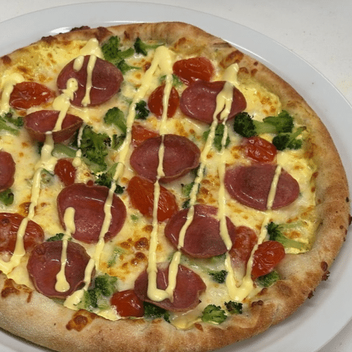 Pizza Salami , Brokkoli Hollandaise  (Ø 26cm )