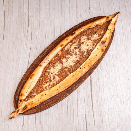 Pide mit Hackfleisch