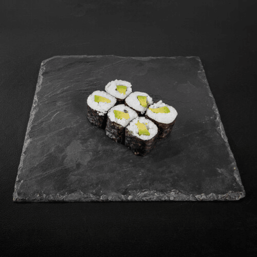 Hoso Maki mit Avocado
